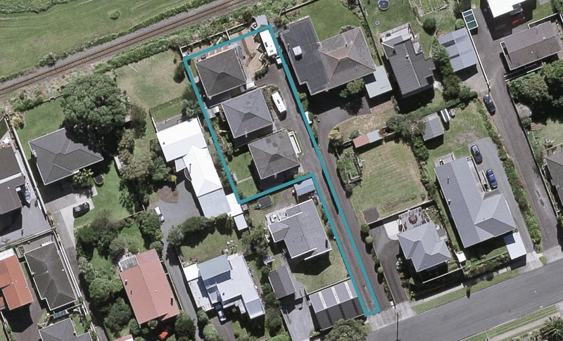 16A Whiteley Street, Moturoa, New Plymouth - Carousel 1