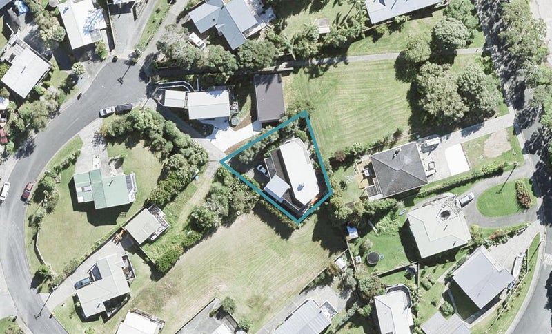 2/16 Piccadilly Circus, Snells Beach, Auckland - Carousel 1