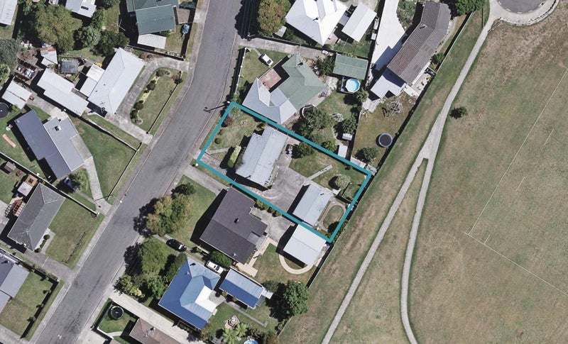 4 Rata Street, Taradale, Napier - Carousel 1