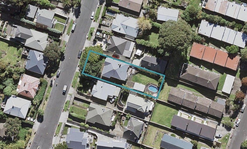 43 Finch Street, Morningside, Auckland - Carousel 1