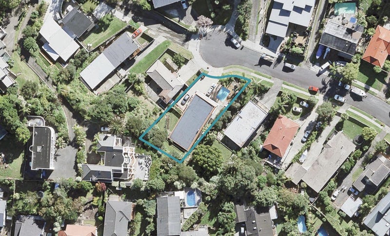 26 King Richard Place, Browns Bay, Auckland - Carousel 1