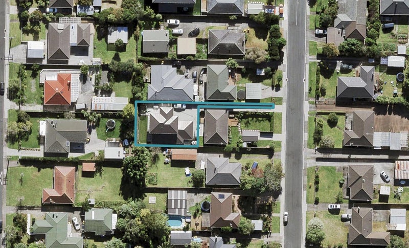 22A Kervil Avenue, Te Atatu Peninsula, Auckland - Carousel 1