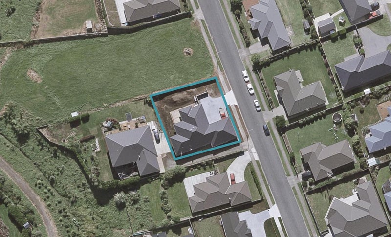 20 Jules Crescent, Bell Block, New Plymouth - Carousel 1