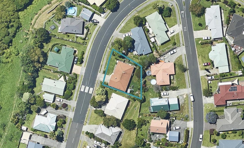 36 Tom Muir Drive, Gate Pa, Tauranga - Carousel 1