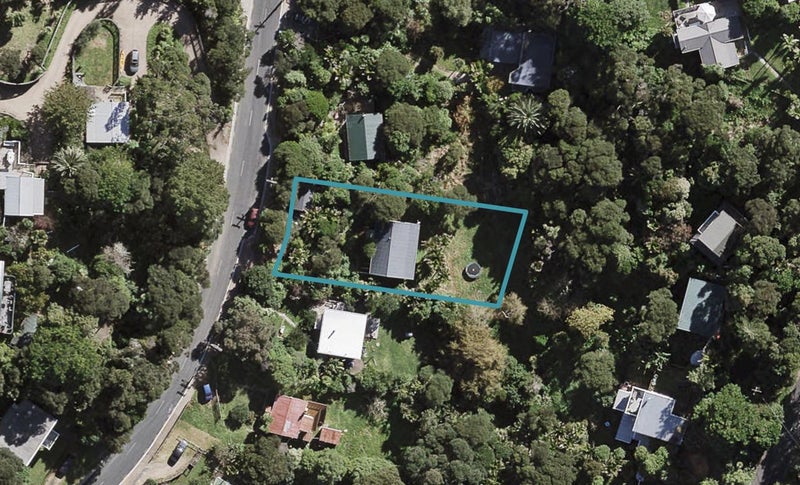 19 Palm Road, Palm Beach, Waiheke Island - Carousel 1