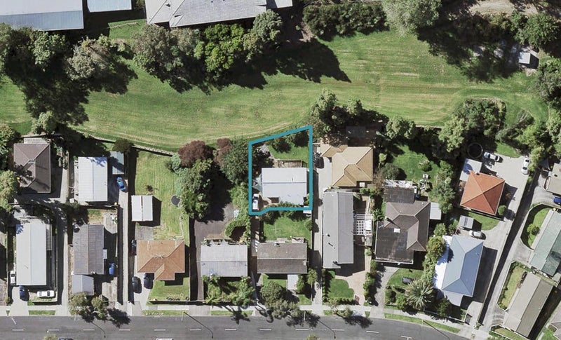 16B Ennis Avenue, Pakuranga Heights, Auckland - Carousel 1