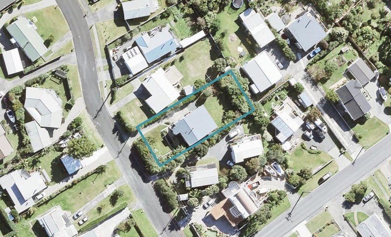 6 Mera Road, Algies Bay, Warkworth - Carousel 1