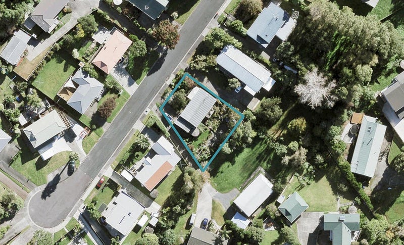 18 Springtime Crescent, Stanmore Bay, Whangaparaoa - Carousel 1