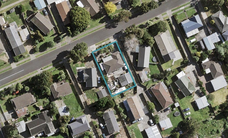 11 Balloch Street, Randwick Park, Auckland - Carousel 1