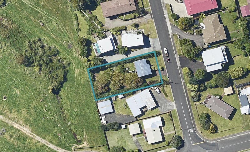 5 Mayor View Terrace, Waihi Beach, Waihi Beach - Carousel 1