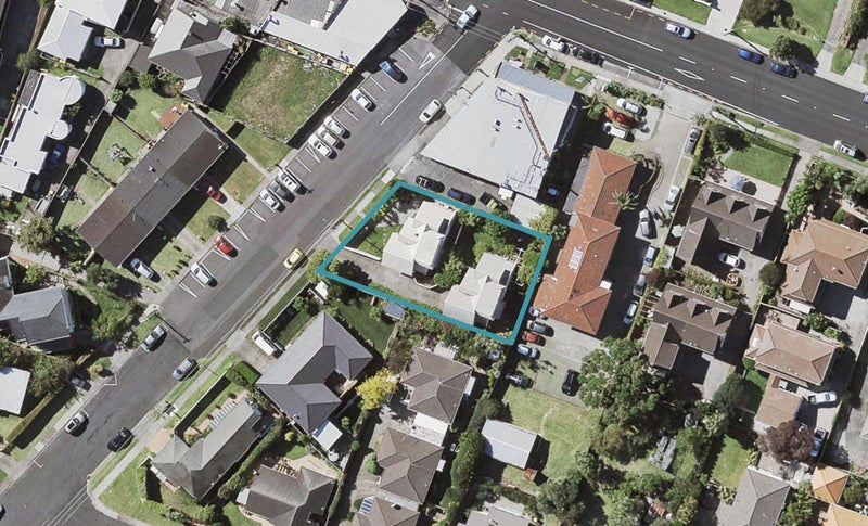 2/2 Stanley Avenue, Milford, Auckland - Carousel 1