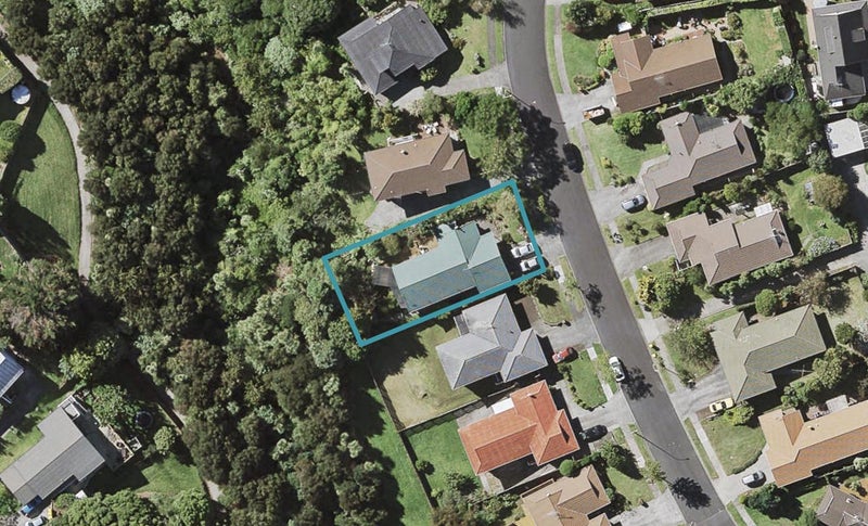 31 Pinewood Grove, Botany Downs, Auckland - Carousel 1