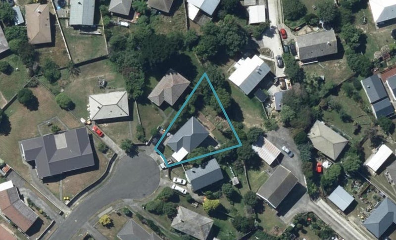 10 Tau Grove, Takapuwahia, Porirua - Carousel 1