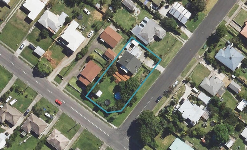 2 Elsthorpe Avenue, Mangapapa, Gisborne - Carousel 1