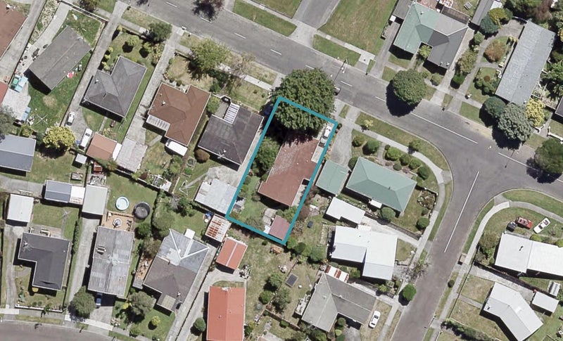 121 California Drive, Totara Park, Upper Hutt - Carousel 1