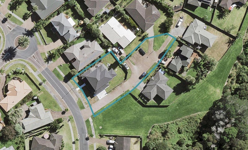 36 San Valentino Drive, Henderson, Auckland - Carousel 1