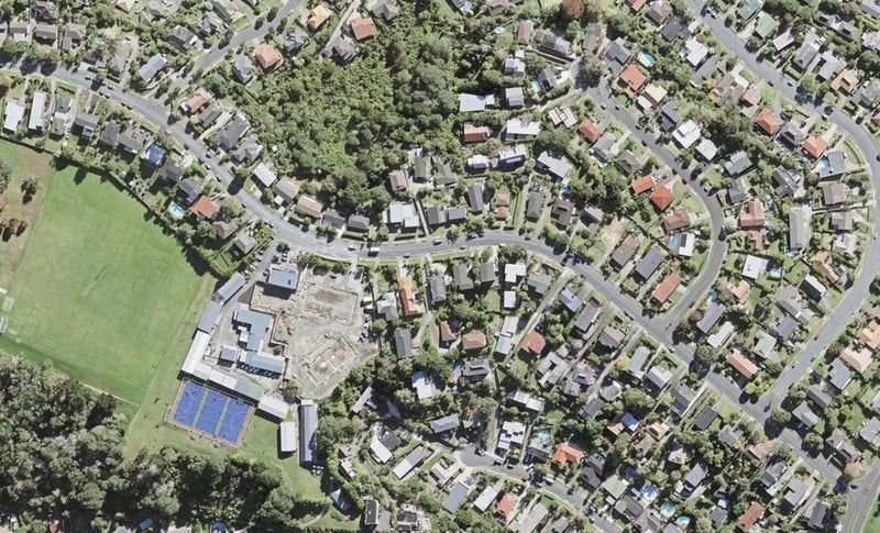 58 Sartors Avenue, Browns Bay, Auckland - Carousel 1
