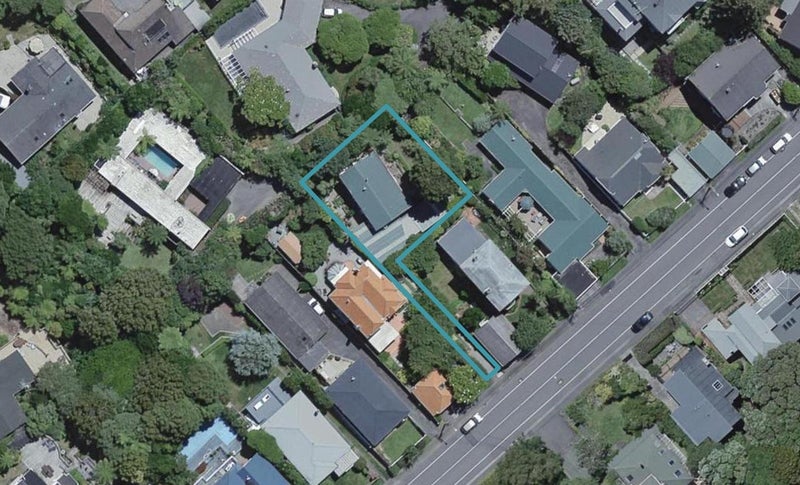 10A Simla Crescent, Khandallah, Wellington - Carousel 1