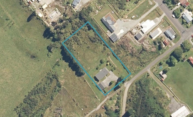 59 Fifth Street, Kumara, Greymouth - Carousel 1