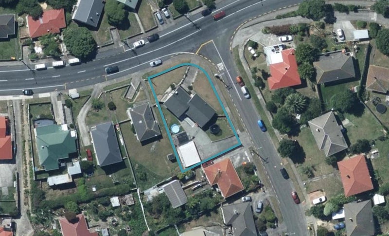 112 Champion Street, Cannons Creek, Porirua - Carousel 1
