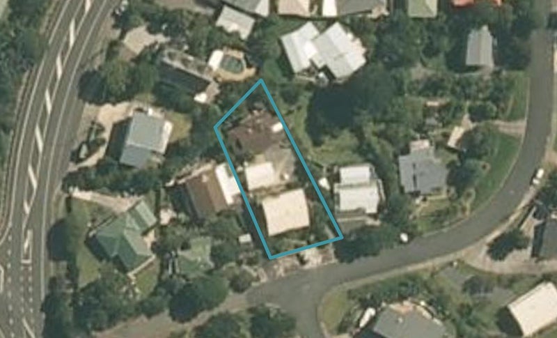 8A Ocean View Road, Hatfields Beach, Orewa - Carousel 1
