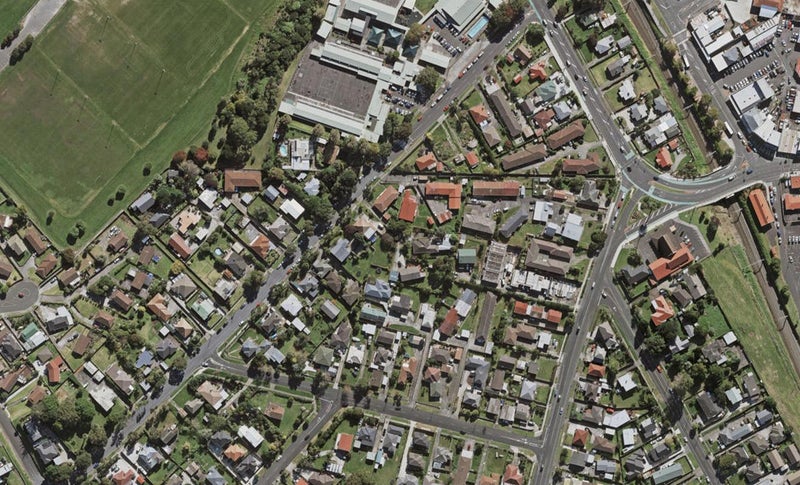 22A Hillcrest Road, Papatoetoe, Auckland - Carousel 1