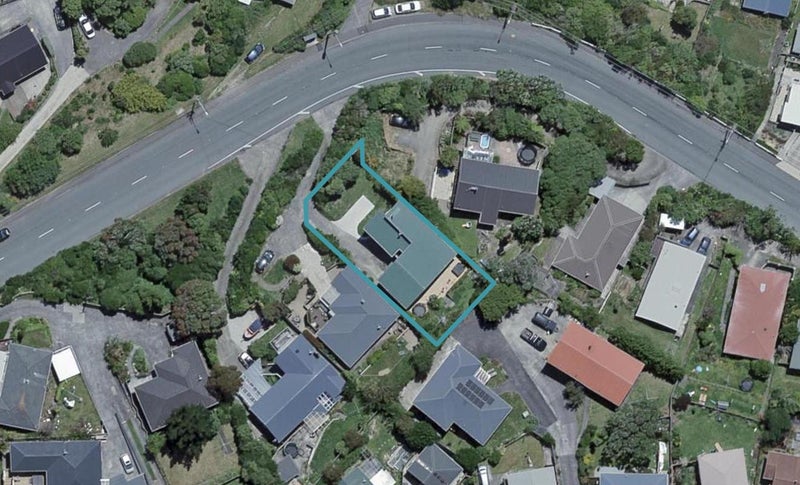 226 Helston Road, Paparangi, Wellington - Carousel 1