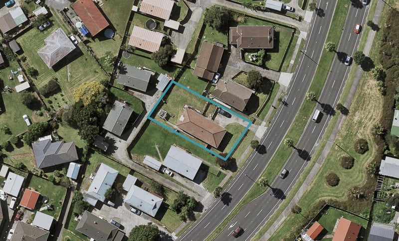 108 Te Irirangi Drive, Clover Park, Auckland - Carousel 1