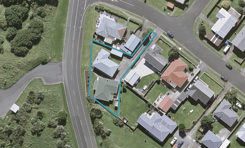 1/4 Rangitake Drive, Spotswood, New Plymouth - Carousel 1
