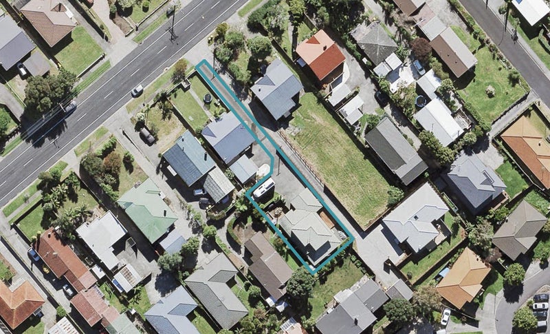 116A Hutchinson Avenue, New Lynn, Auckland - Carousel 1