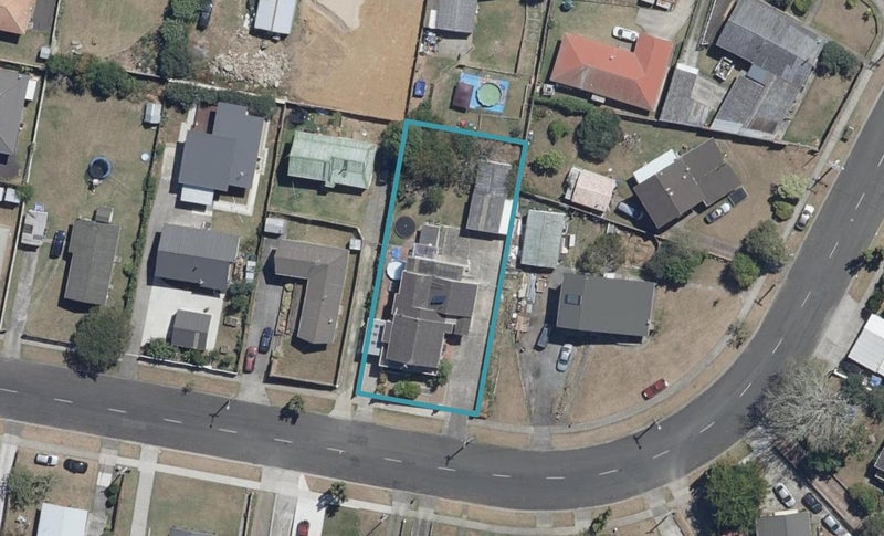 23 Cowley Drive, Temple View, Hamilton - Carousel 1