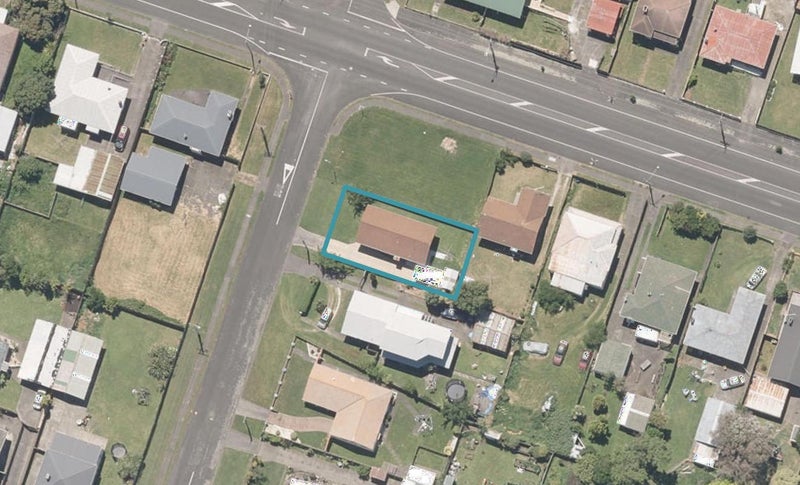 8 Miro Street, Castlecliff, Whanganui - Carousel 1