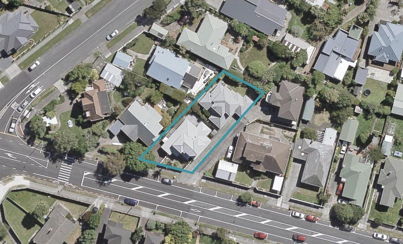 2/207 WATERLOO RD, Hutt Central, Lower Hutt - Carousel 1