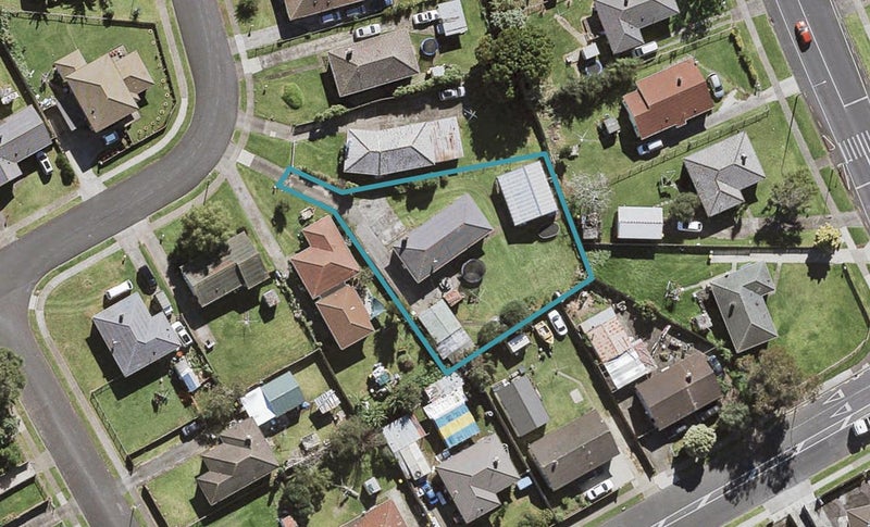 58 Caravelle Close, Mangere, Auckland - Carousel 1