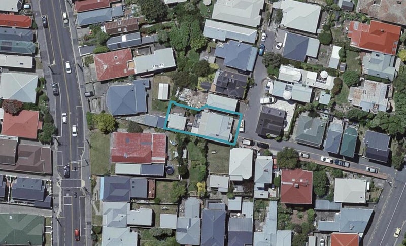 11 Yale Road, Mount Cook, Wellington - Carousel 1