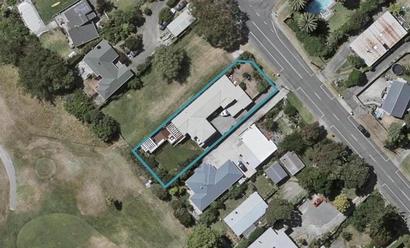 28 Martin Road, Paraparaumu Beach, Paraparaumu - Carousel 1