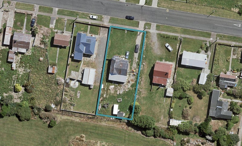 118 Bann Street, Bluff - Carousel 1