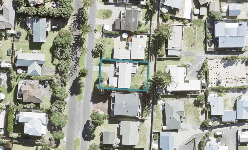 102 Omaha Drive, Warkworth - Carousel 1