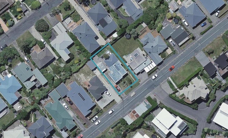 9 Mandalay Terrace, Khandallah, Wellington - Carousel 1