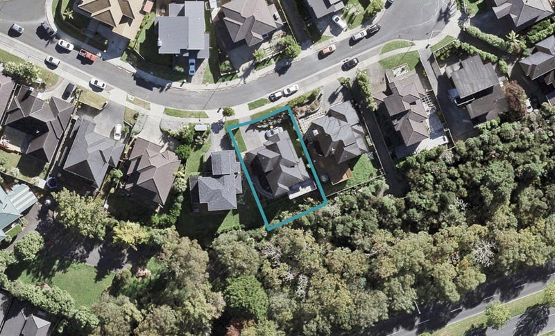 15 Catlins Place, Fairview Heights, Auckland - Carousel 1