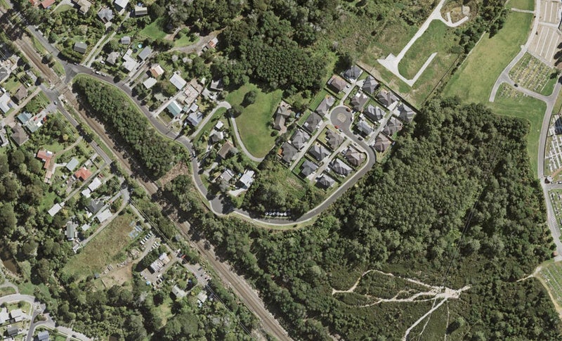 105 Rangeview Road, Sunnyvale, Auckland - Carousel 1