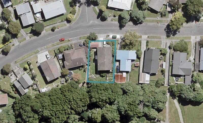 30 Larchmont Grove, Totara Park, Upper Hutt - Carousel 1
