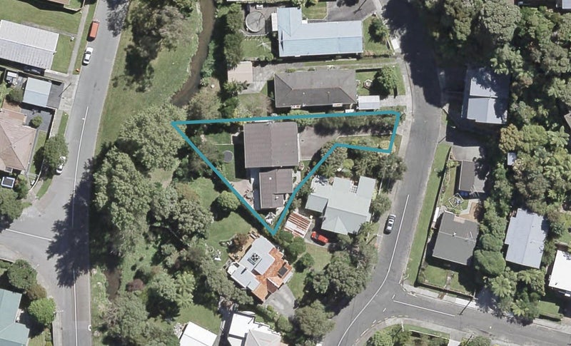 34 Parnell Street, Fairfield, Lower Hutt - Carousel 1