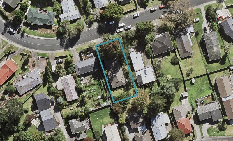 2/18 Ayton Drive, Totara Vale, Auckland - Carousel 1
