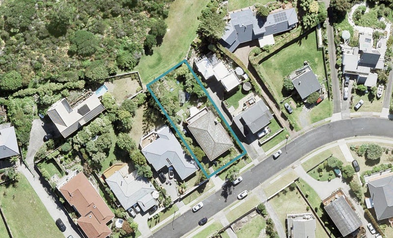 82 Pacific Parade, Army Bay, Whangaparaoa - Carousel 1