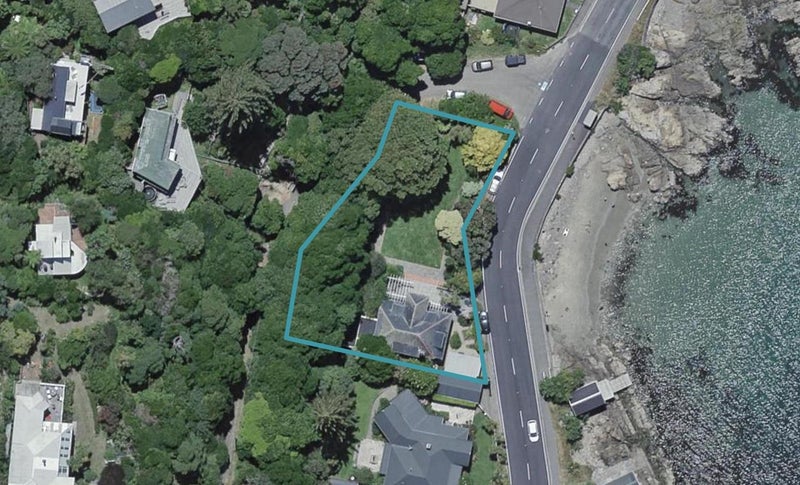 465 Karaka Bay Road, Karaka Bays, Wellington - Carousel 1
