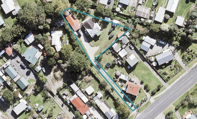 9 Orere Point Road, Papakura - Carousel 1
