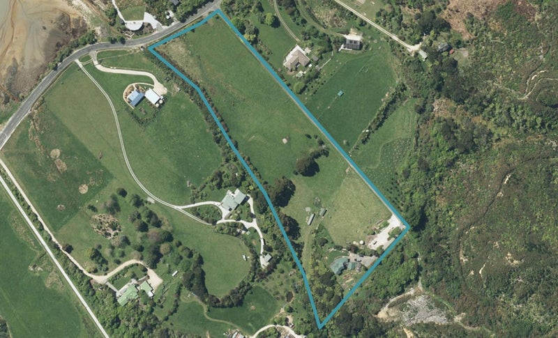 1194 Abel Tasman Drive, Takaka - Carousel 1