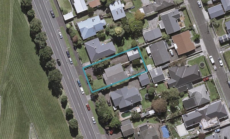 163 Coronation Avenue, Welbourn, New Plymouth - Carousel 1