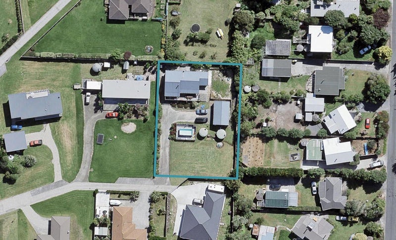 42 Omana Avenue, Helensville - Carousel 1